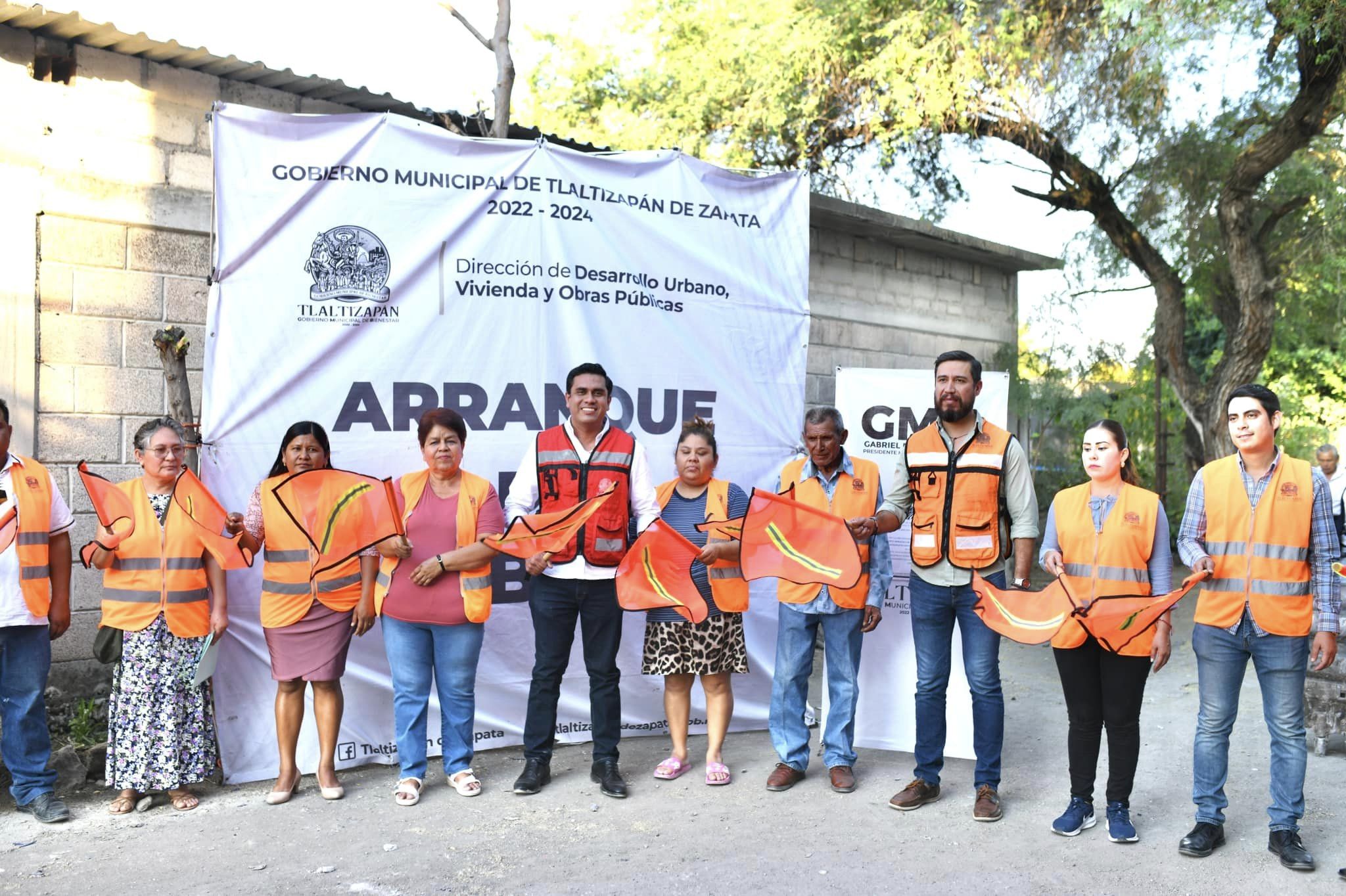 GABRIEL MORENO BRUNO ARRANCA OBRA DE PAVIMENTACIÓN EN LA LOCALIDAD DE HUATECALCO